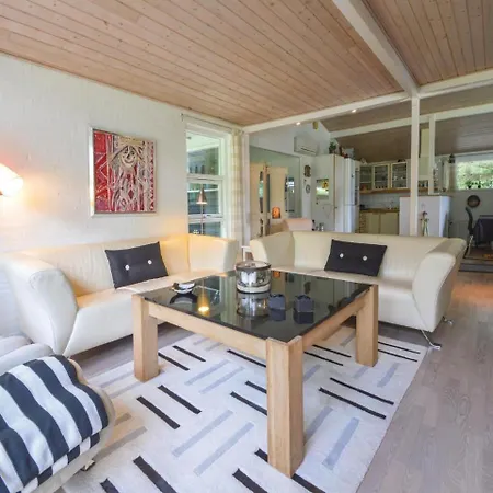 Two-bedroom Holiday In * Hemmet