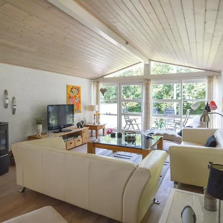 Two-bedroom Holiday In 펜션 *